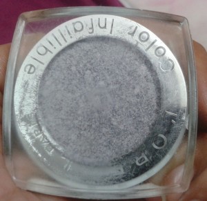 L’Oreal Paris Infallible Eyeshadow in Flashback Silver Review