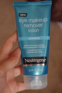Neutrogena Eye Makeup Remover Lotion Review
