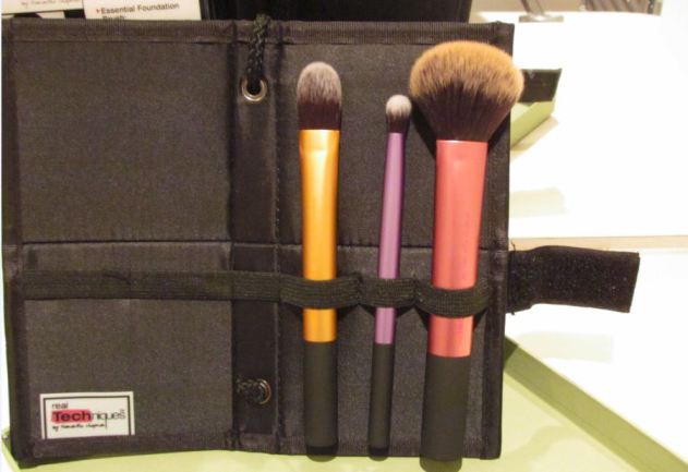 Real Techniques Travel Essentials Brush Set Review