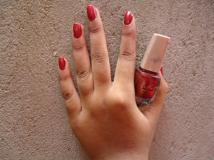 2. Lakme True Wear Nail Color 401 - Red Alert Review - wide 8