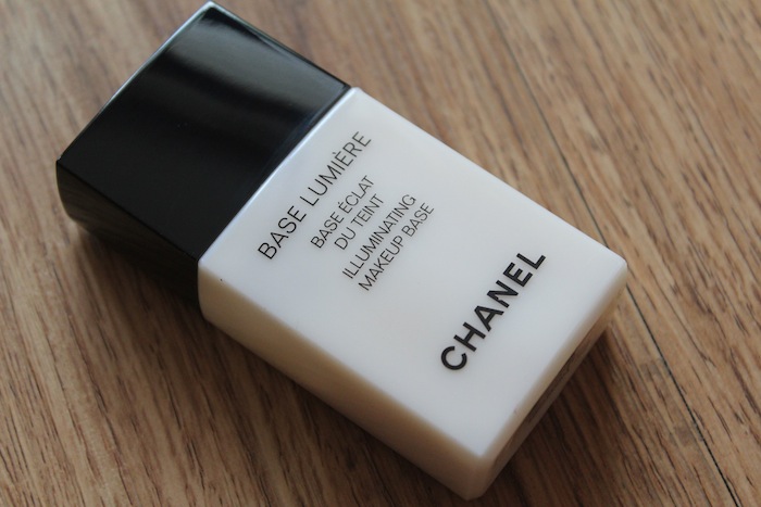Chanel Base Lumiere Illuminating Makeup Base Review