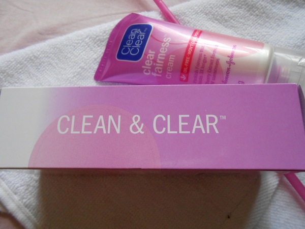 clean clear fairness cream box