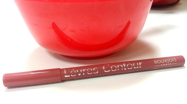 Bourjois Levres Contour Lip Pencil Enjoleuse Review