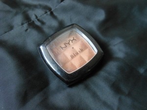 NYX Blush in Pecan Review