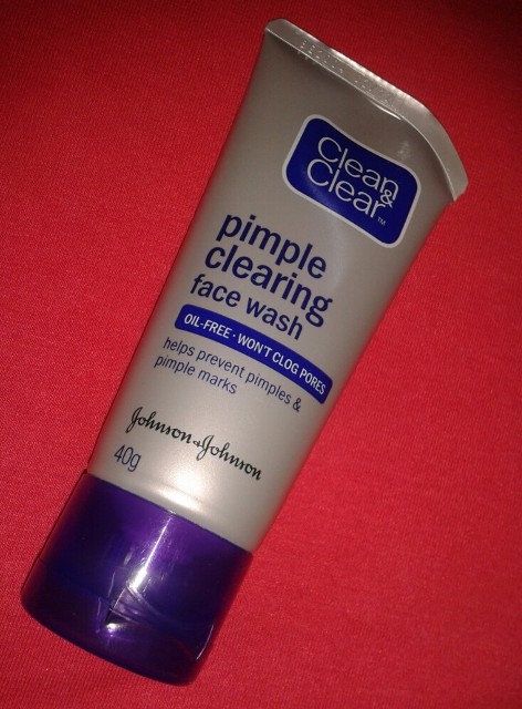 Clean Clear pimple clearing Facewash