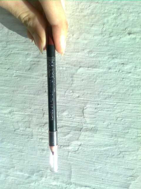 Lip Pencil 1