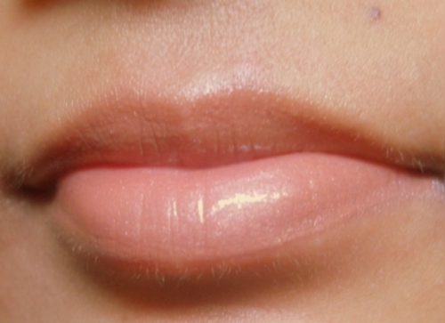 lakme aqua shine lip color lotd