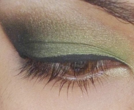 tips & toes exotic eyes envious green eotd