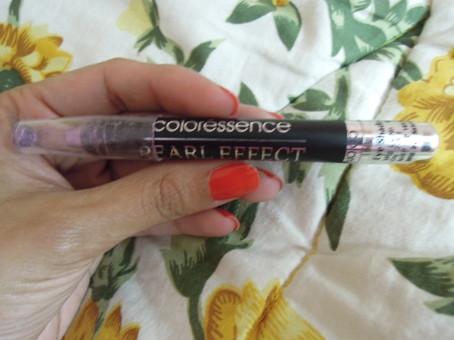 Coloressence Pearl Effect Eyeshadow Pencil in Plum Pink Review