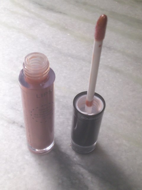 Coloressence Liquid lip color – Peaches N Cream (3)