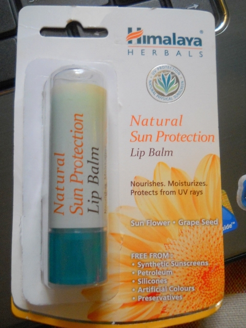 Himalaya natural sun protection lip balm
