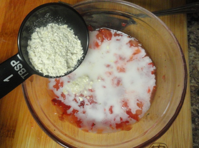 Strawberry and Oats Face Pack