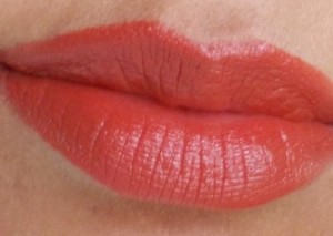 chambor rouge plump+ lipstick 701 lip swatch3