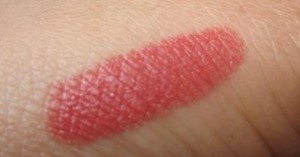 maybelline 14hr lipstick 055 keep me coral (3)