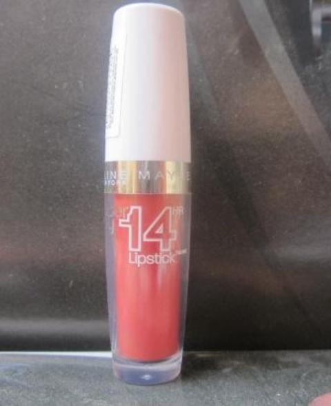 maybelline 14hr lipstick 055 keep me coral (5)