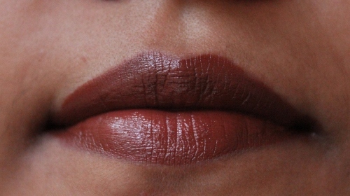 maybelline moisture extreme lipstick brownie