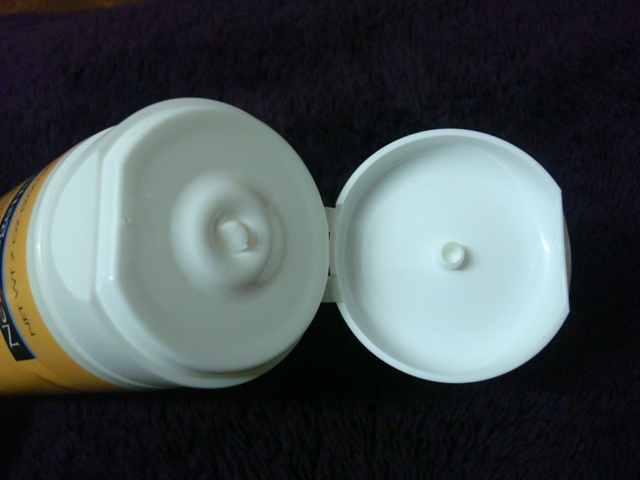 nuetrogena deep clean cream cleanser  2