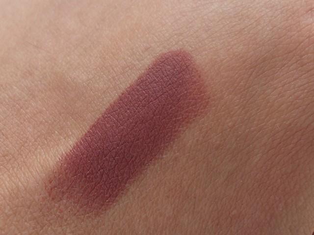Chambor powder matte lipstick raisin ravissant