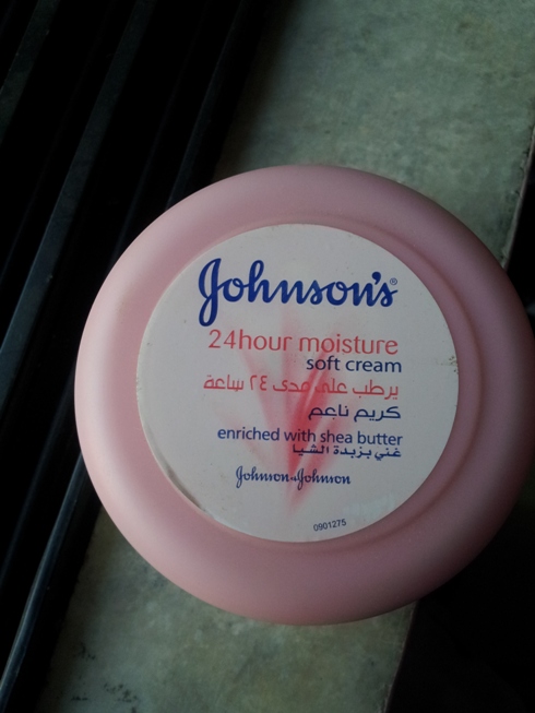 Johnson's 24 Hour Moisture Soft Cream Review