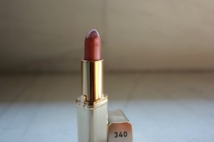 L’Oreal Color Riche Lipstick in Praline Crystal Review