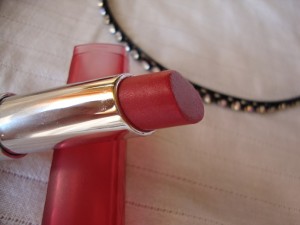 Revlon Colorburst Lip Butter Berry Smoothie Review