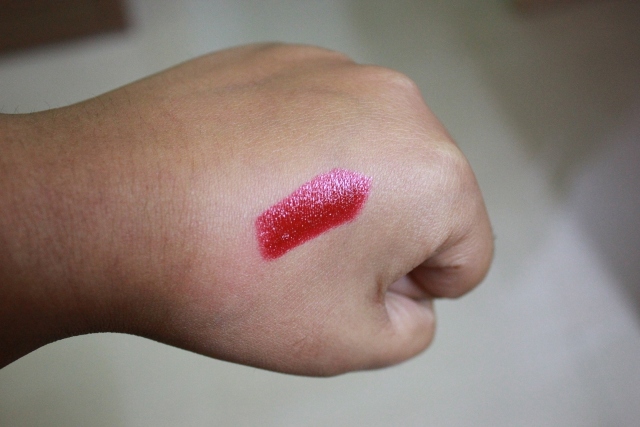 lakme lip love lipstick sangria seduction (4)