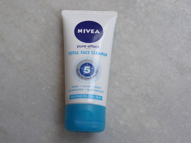 nivea pure effect total face clean up