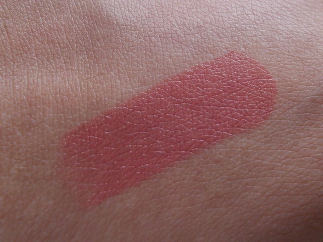 Colorbar Limited Edition Lipstick Pure latte swatch