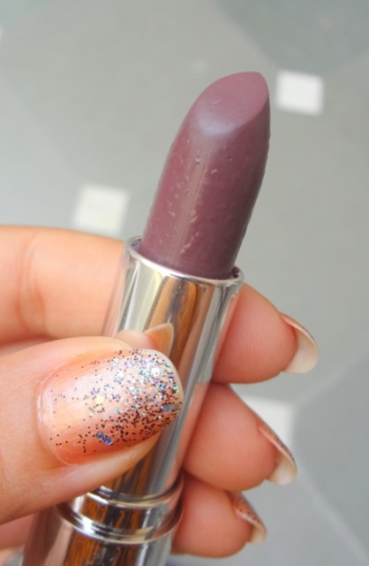 Colorbar Velvet Matte Lipstick Berry Fizz (4)