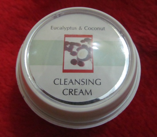 Jovees Eucalyptus& Coconut Cleansing Cream (9)