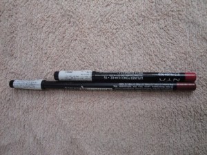 NYX Long pencil lip Auburn (5)