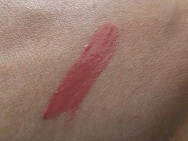 colorbar lip pot 003 born with it swatch