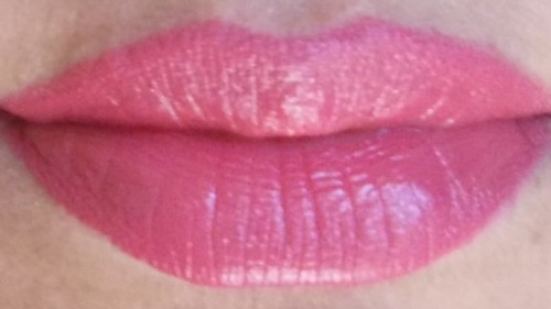 hot pink lips