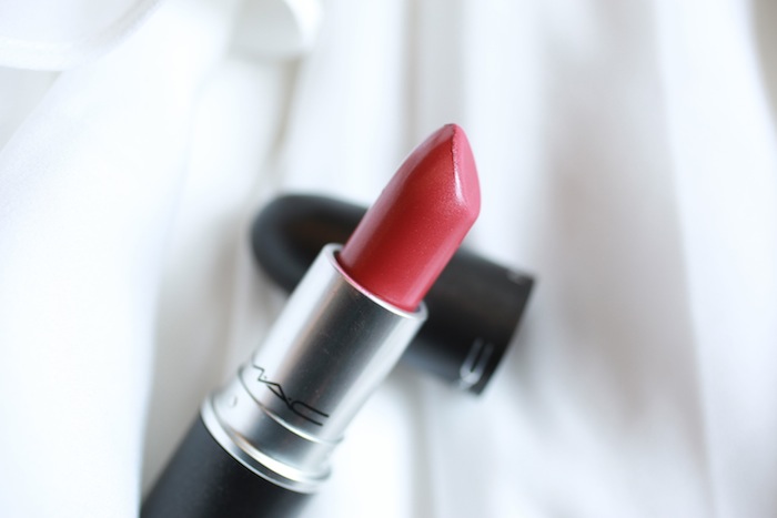 mac on hold lipstick