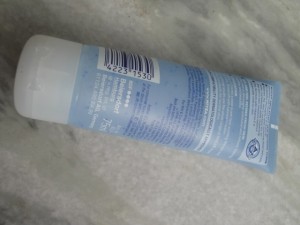 nivea aqua effect skin refining scrub (3)