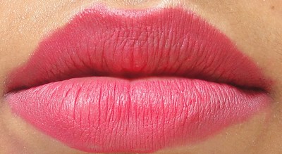 nyx-slim-lip-liner-pencil-plush-red-lips