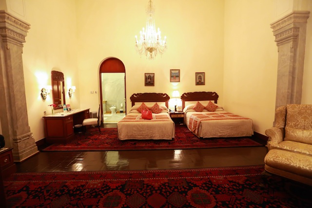 rambagh palace jaipur travel
