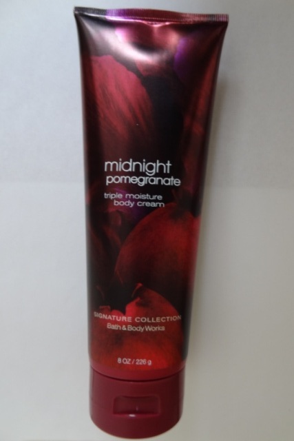 Bath&Body Works Midnight Pomegranate Triple moisture body cream