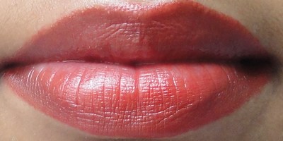 Biotique-Bio-Color-Lipstick-Paprika-lips