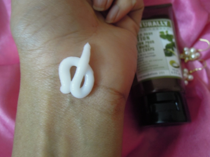 Hand and Body Lotion 4