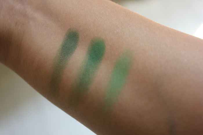 Inglot Eyeshadow 109R swatches