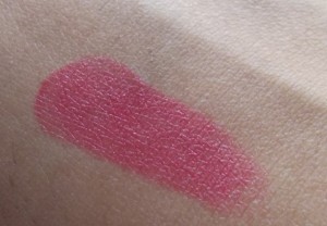 LA Girl Luxury Creme Lipstick devoted Swatch