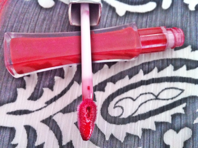 L’Oreal Infallible 8 HR Le Gloss  Rebel Red (4)