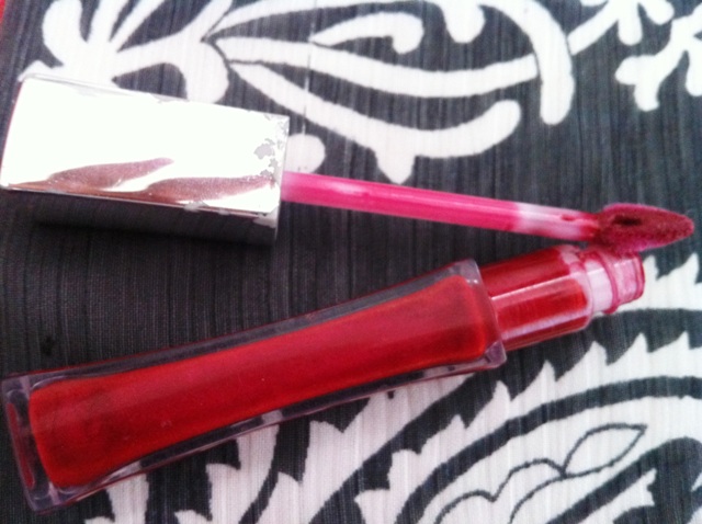 L’Oreal Infallible 8 HR Le Gloss  Rebel Red (5)