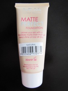 MUA Matte Perfect Foundation in Shade Natural 2