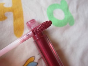 Maybelline Colorsensational High Shine Lip Gloss-Plum Luster (2)