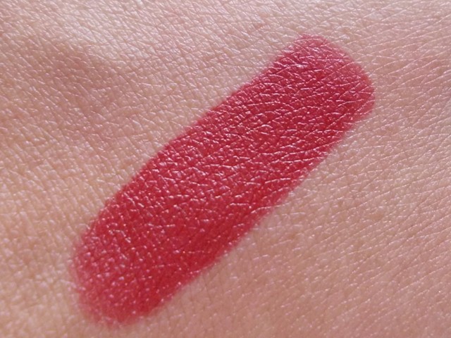 Maybelline super stay 14hr lipstick timeless crimson swatch