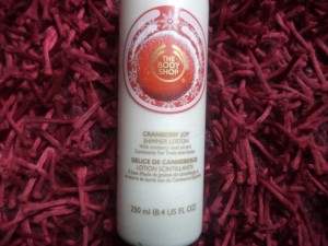 The Body Shop Cranberry Joy Shimmer lotion (2)