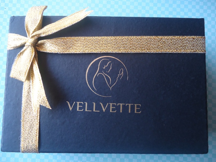 Vellvette+Box+January+2013+Edition
