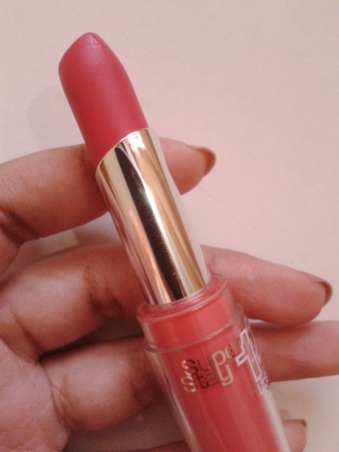 maybelline Super Stay 14hr lipstick Stay With Me coral (4)